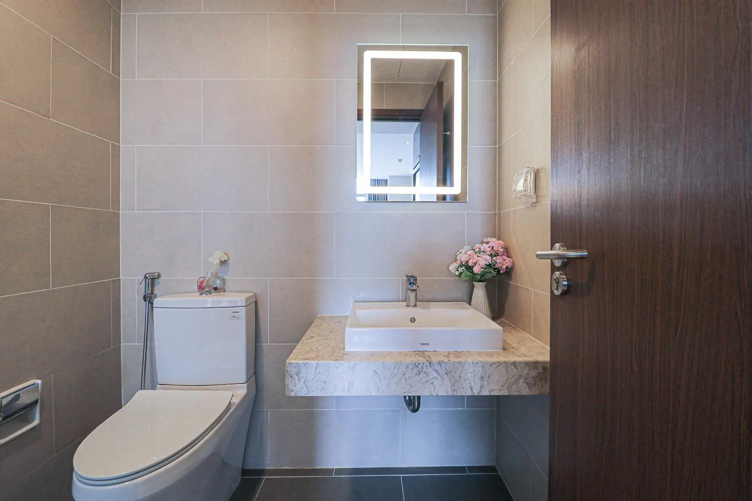 Seaside Apartment - Csj Tower Vung Tau, Pool & Ocean View Vietnam