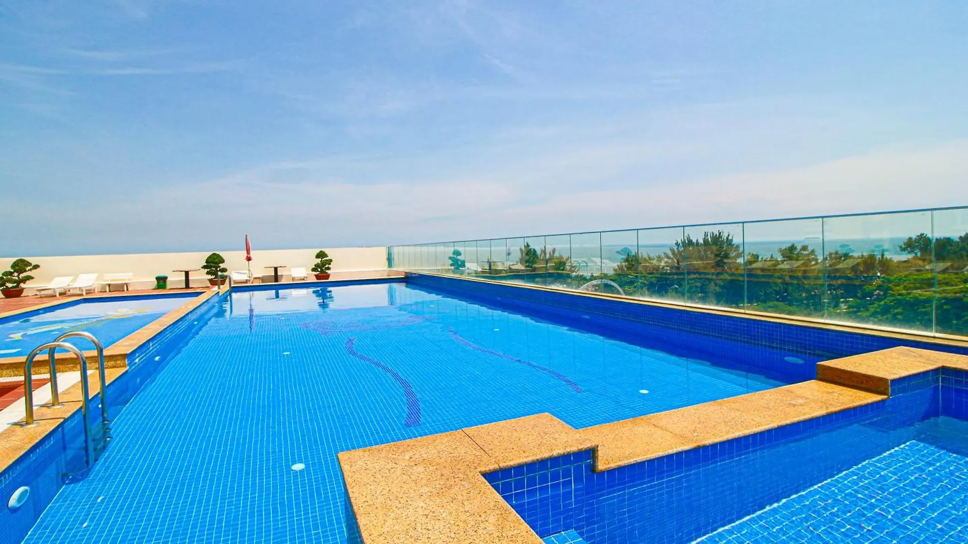 Seaside Apartment - Csj Tower Vung Tau, Pool & Ocean View 0*,  Vietnam
